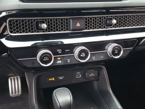 Used 2023 Honda Civic Sport image 12