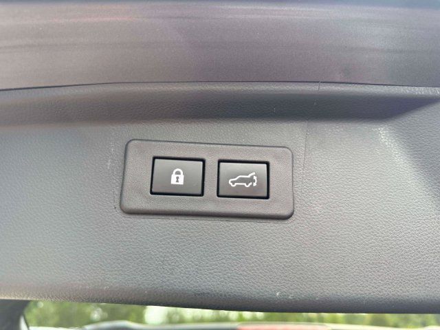 Used 2023 Subaru Outback Limited AWD/4WD image 13