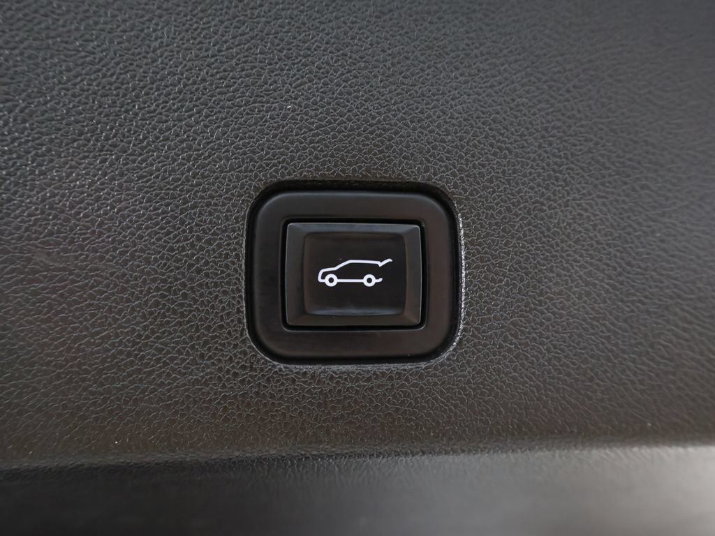 Used 2023 Cadillac XT6 Premium Luxury AWD/4WD image 25