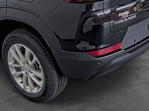 New 2026 Chevrolet TrailBlazer LS w/ LS Convenience Package FWD image 9