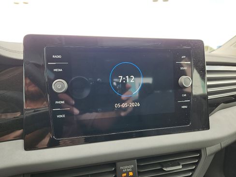 New 2026 Volkswagen Jetta SE FWD image 19