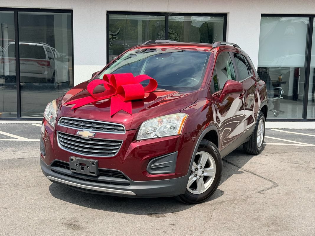 Used 2016 Chevrolet Trax LT w/ LT Convenience Package AWD/4WD image 1