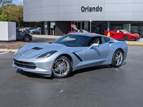 Used 2017 Chevrolet Corvette 1LT image 1