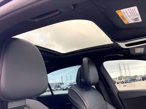 Certified 2023 Mercedes-Benz C 300 Sedan image 12