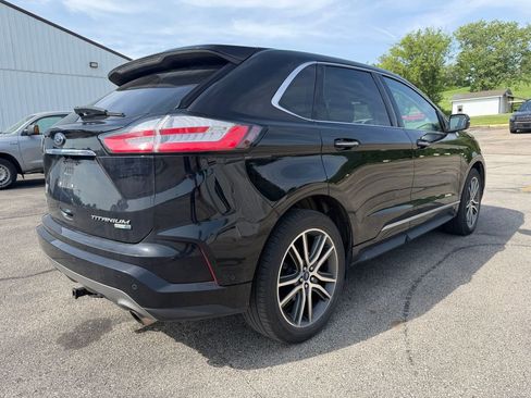 Used 2019 Ford Edge Titanium w/ Equipment Group 301A AWD/4WD image 3