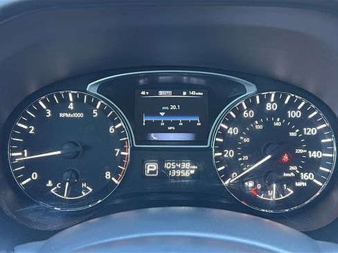 Used 2015 Nissan Pathfinder Platinum w/ Family Entertainment Package image 21