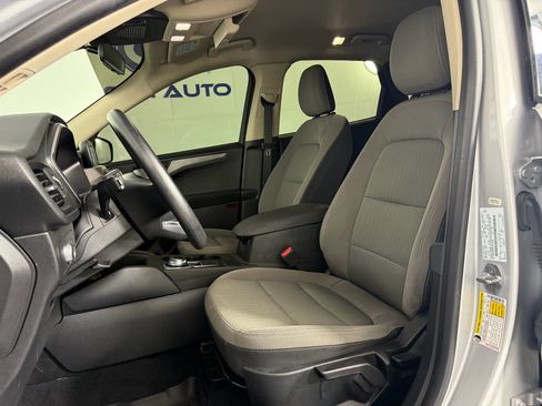 Used 2020 Ford Escape S image 17