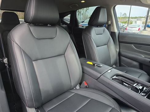 Used 2025 Nissan Murano SV image 13