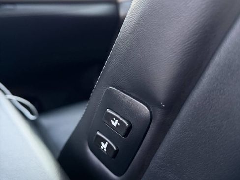 Used 2014 Lexus LS 460 AWD image 28