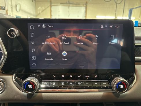 New 2026 GMC Canyon Elevation w/ Convenience Package image 28