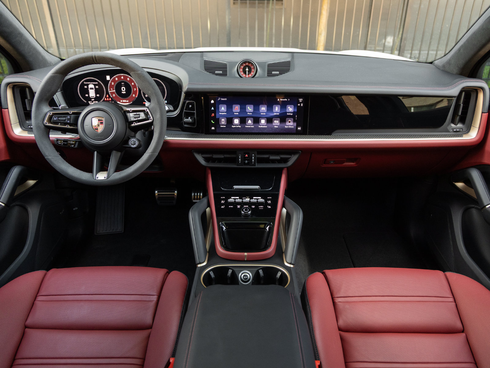 Certified 2026 Porsche Cayenne GTS AWD/4WD image 12