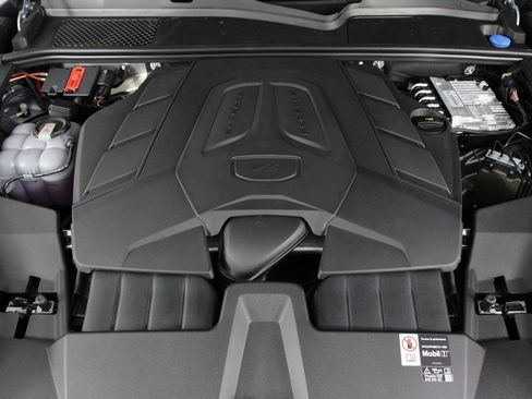 New 2026 Porsche Cayenne image 20