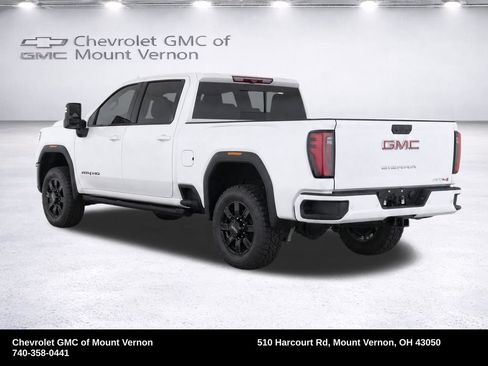 Used 2025 GMC Sierra 2500 AT4 w/ Technology Package AWD/4WD image 38