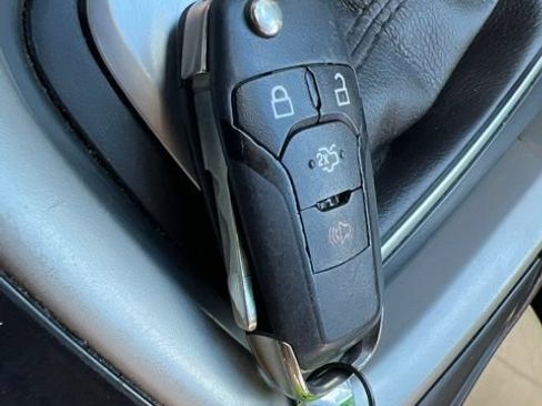 Used 2014 Ford Fusion SE w/ Equipment Group 502A FWD image 20