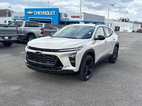 New 2026 Chevrolet Trax ACTIV FWD image 8