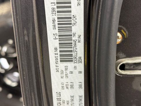 Used 2015 RAM 3500 Laramie AWD/4WD image 26
