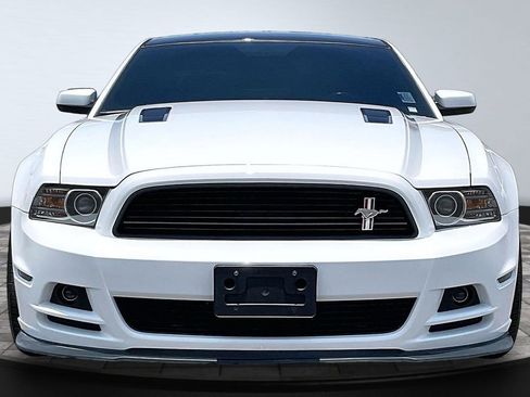 Used 2014 Ford Mustang GT Premium w/ Electronics Package RWD image 3
