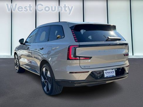 Used 2025 Volvo EX90 Ultra image 7