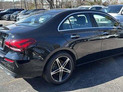 Used 2021 Mercedes-Benz A 220 4MATIC image 3