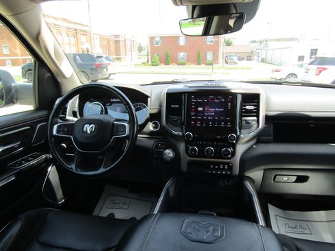 Used 2021 RAM 1500 Laramie AWD/4WD image 19