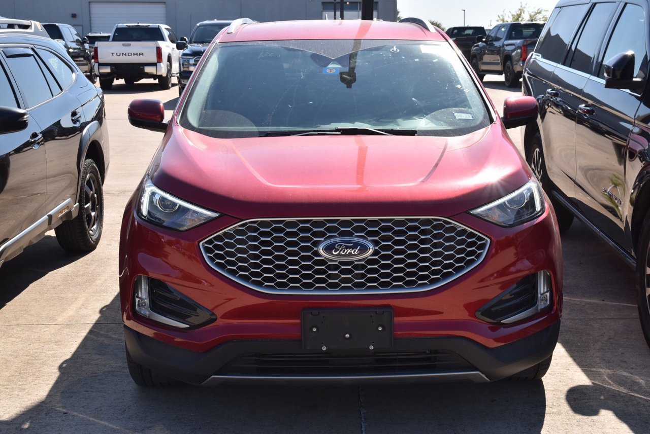 Used 2023 Ford Edge SEL w/ Convenience Package AWD/4WD image 3