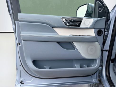 Used 2018 Lincoln Navigator Black Label AWD/4WD image 24
