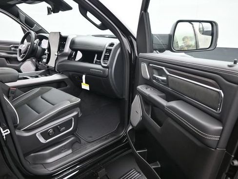 Used 2025 RAM 1500 Laramie w/ Night Edition AWD/4WD image 13