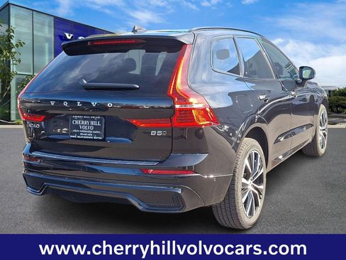 Certified 2025 Volvo XC60 B5 Plus w/ Protection Package Premier image 7