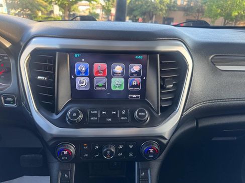 Used 2018 GMC Acadia SLT FWD image 22