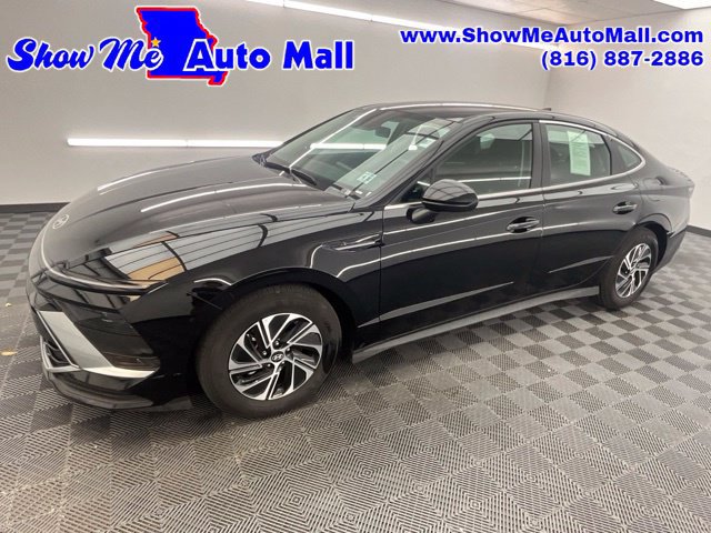 Used 2026 Hyundai Sonata Blue FWD image 1