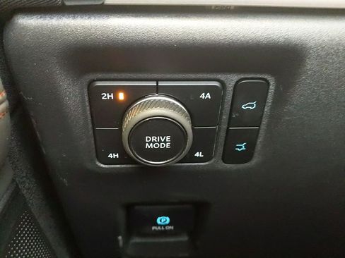 Used 2025 Ford Expedition Max Active AWD/4WD image 26