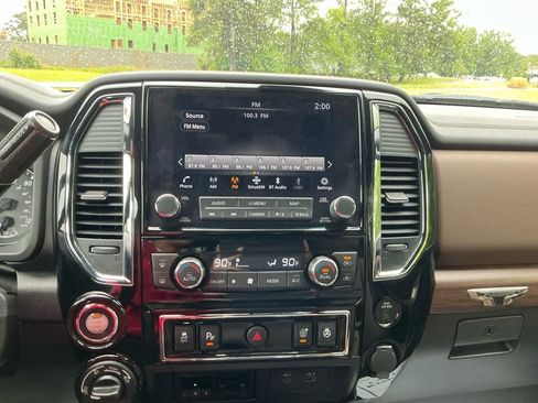 Used 2024 Nissan Titan Platinum Reserve w/ Moonroof Package AWD/4WD image 17