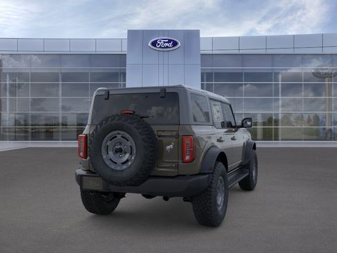 New 2025 Ford Bronco Outer Banks w/ Sasquatch Package AWD/4WD image 8