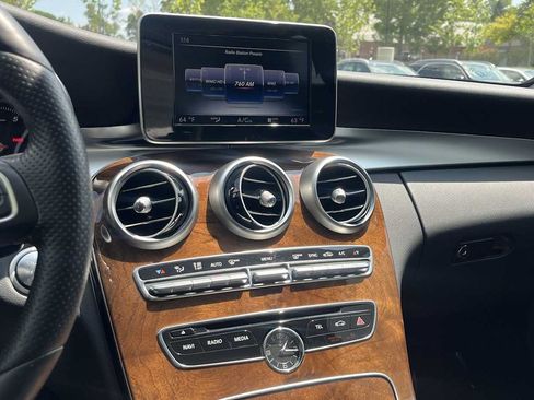 Used 2017 Mercedes-Benz C 300 4MATIC Sedan image 40