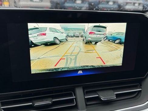 New 2026 Chevrolet Trax LT FWD image 9