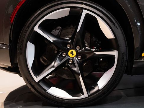 Certified 2025 Ferrari Purosangue AWD/4WD image 15