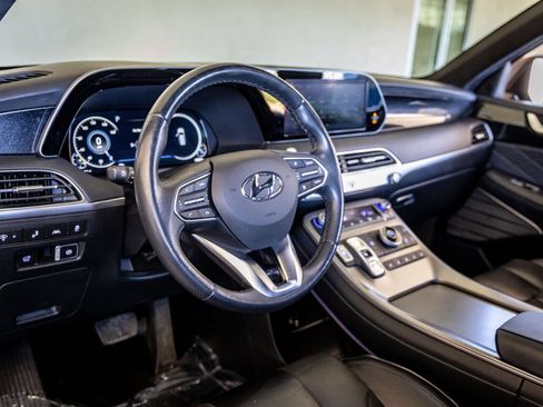 Used 2020 Hyundai Palisade Limited FWD image 16