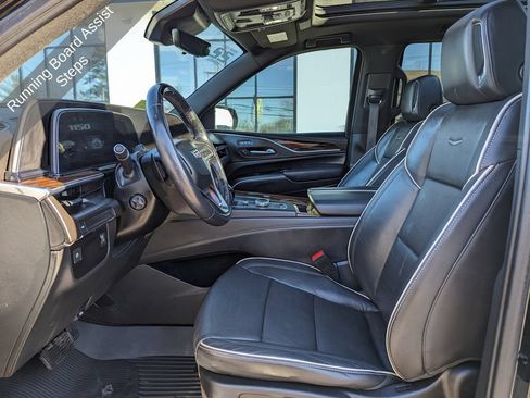 Used 2022 Cadillac Escalade Premium Luxury RWD image 16