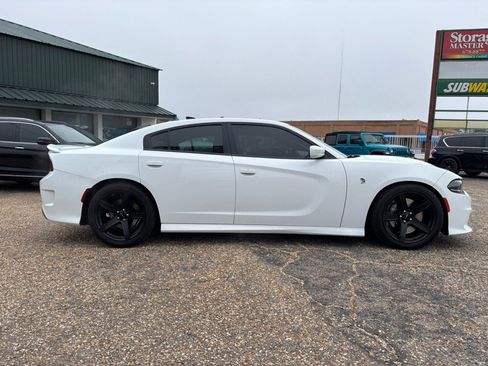 Used 2019 Dodge Charger SRT Hellcat w/ Navigation & Travel Group image 6