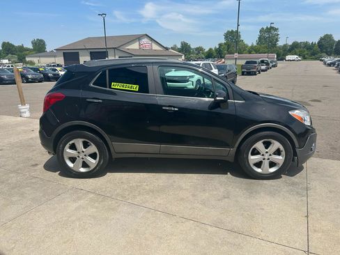 Used 2016 Buick Encore Convenience FWD image 4
