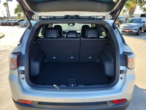 New 2026 Jeep Compass Latitude AWD/4WD image 27