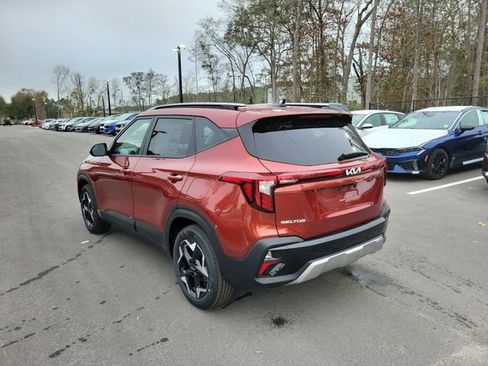 New 2026 Kia Seltos S FWD image 3