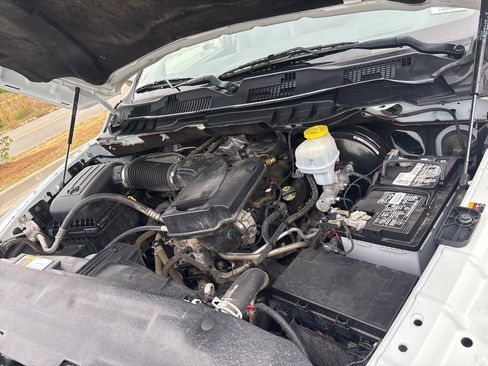Used 2022 RAM 1500 Tradesman w/ Chrome Appearance Group AWD/4WD image 43
