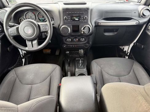 Used 2015 Jeep Wrangler Unlimited Sport w/ Max Tow Package image 20