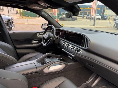 Used 2025 Mercedes-Benz GLE 350 4MATIC image 8