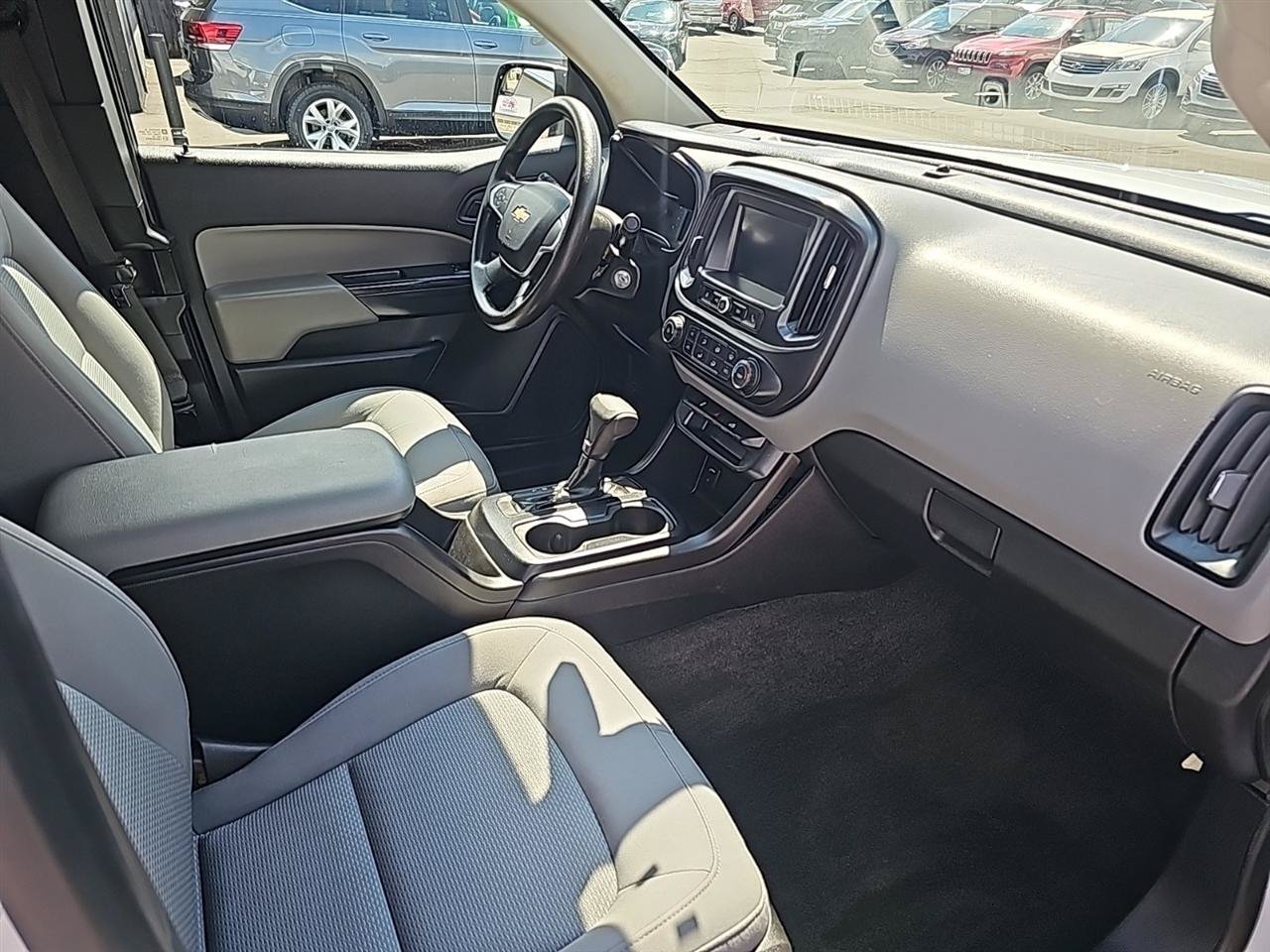 Used 2017 Chevrolet Colorado W/T w/ WT Convenience Package AWD/4WD image 12