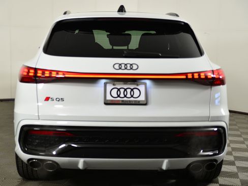 New 2025 Audi SQ5 Premium Plus image 8