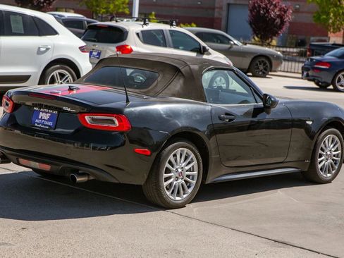 Used 2019 FIAT 124 Spider Classica w/ Technology Group RWD image 5