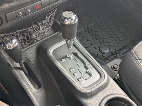 Used 2018 Jeep Wrangler Unlimited Sport S image 17