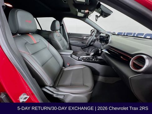 Used 2026 Chevrolet Trax RS w/ Sunroof Package FWD image 32